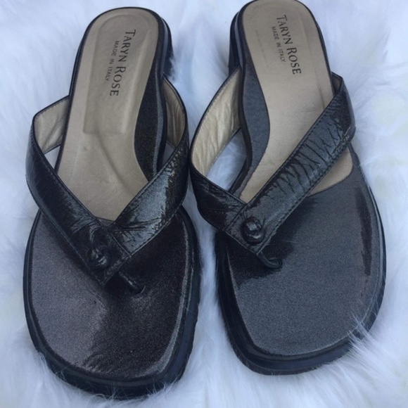 EUC Taryn Rose Knot Slip-on Sandals - Picture 2 of 4